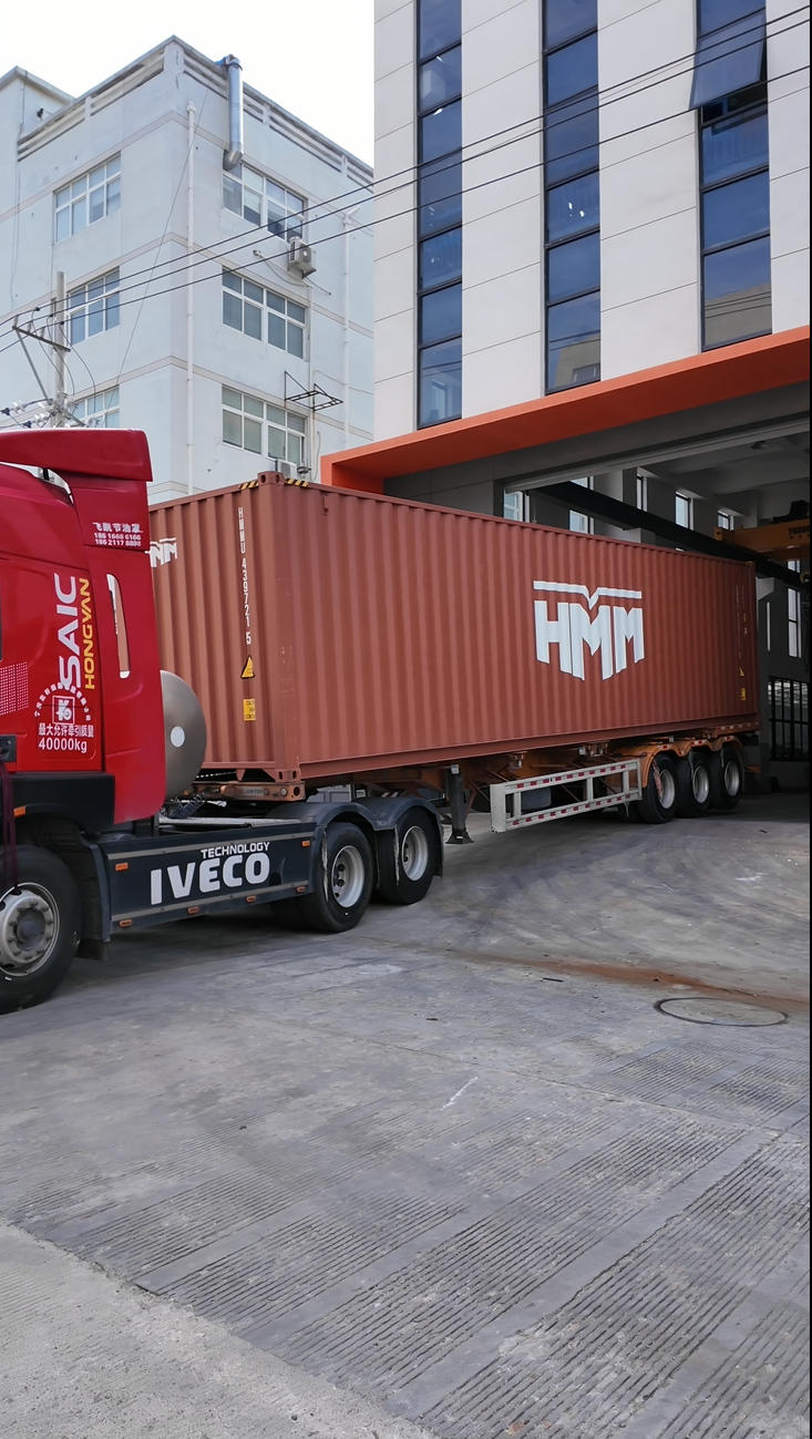 Container thiết bị sẵn sàng giao đi